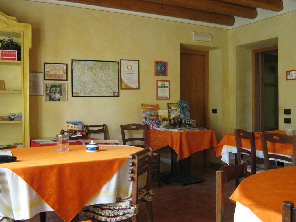 Agriturismo Trebis Вольта-Мантована Экстерьер фото