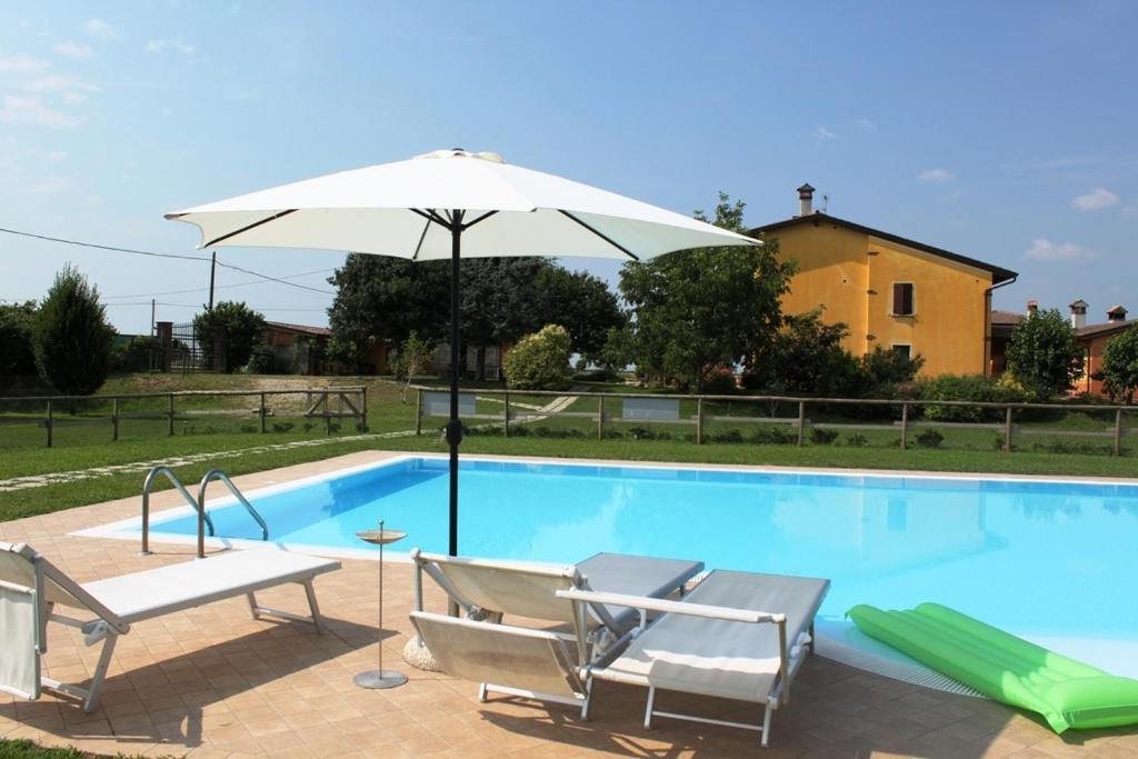Agriturismo Trebis Вольта-Мантована Экстерьер фото
