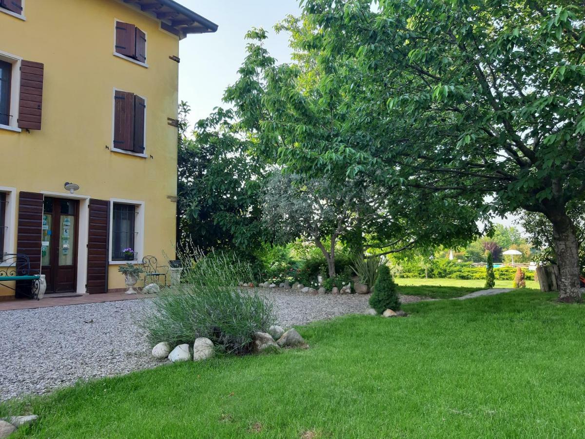 Agriturismo Trebis Вольта-Мантована Экстерьер фото