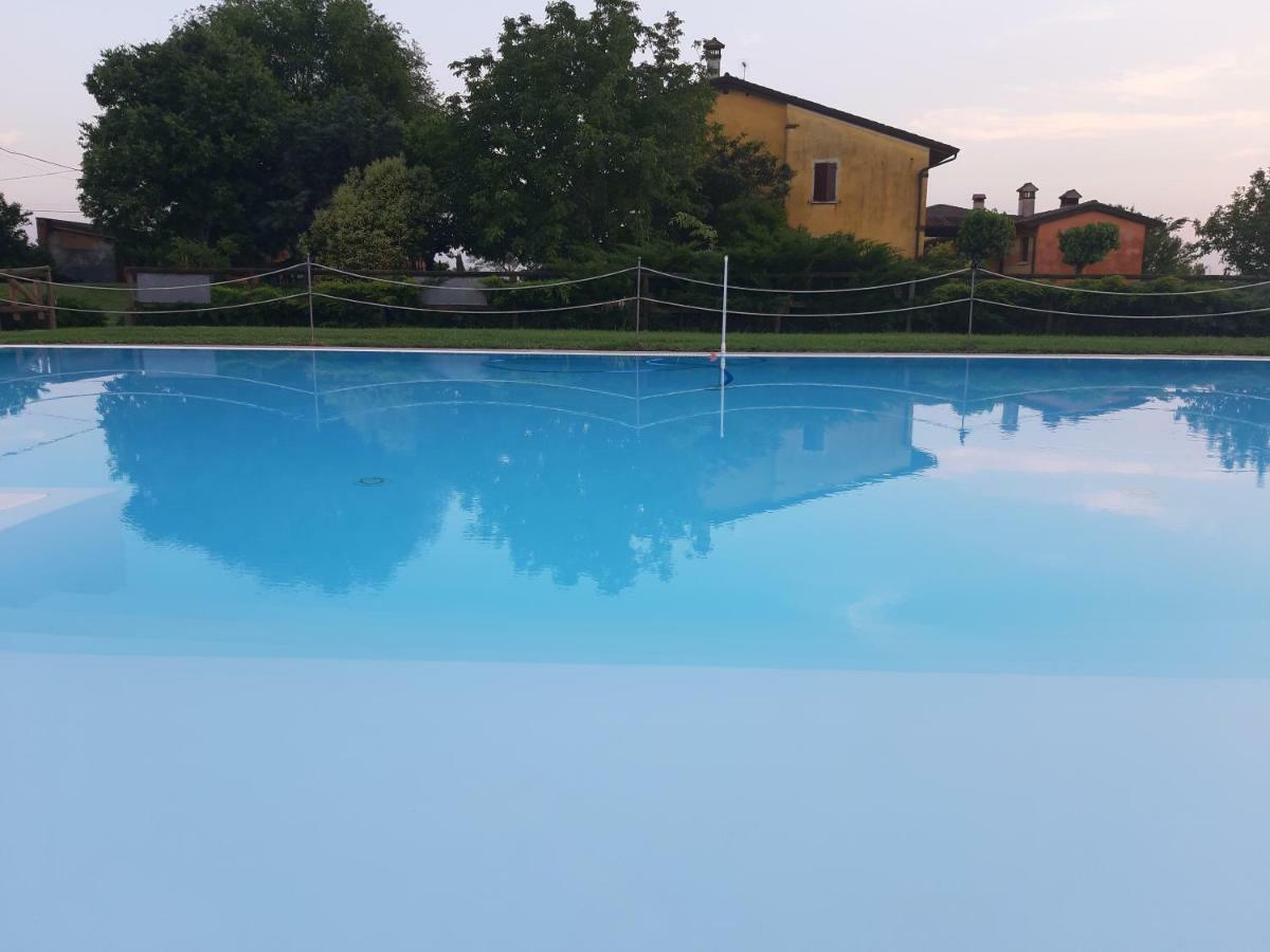 Agriturismo Trebis Вольта-Мантована Экстерьер фото